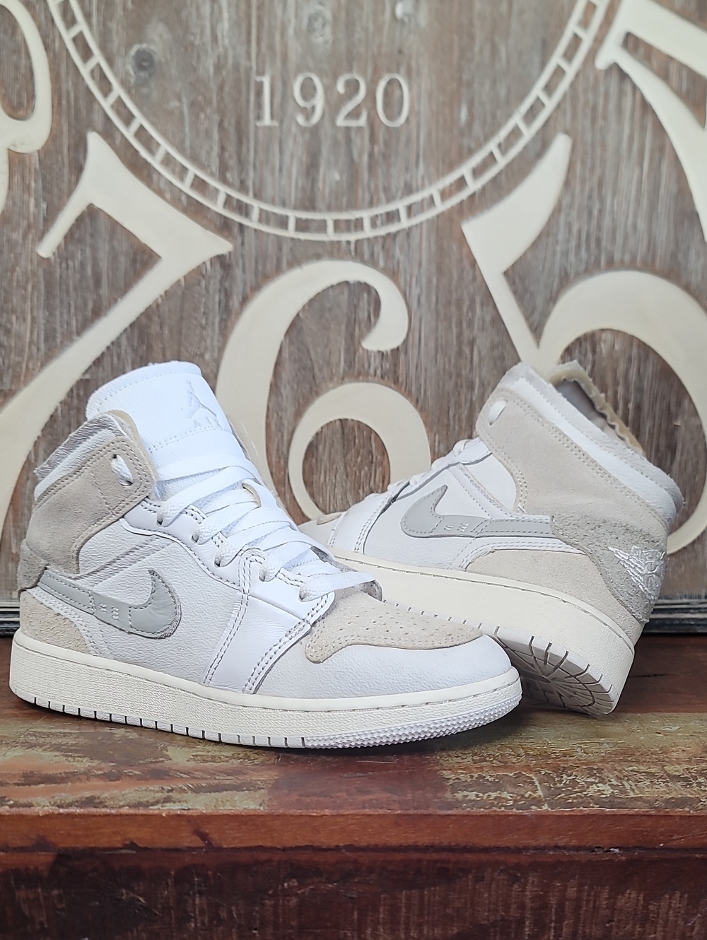 Nike Air Jordan 1 Mid (Special Edition)  Craft 'Inside Out' Wmns 6.5 Good Cond.